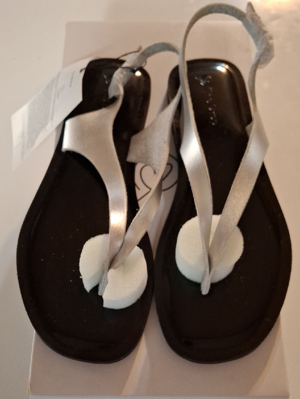 New The Drop Women's Silver Slingback Thong Sandals Size 7